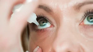 بهترین قطره برای قرمزی چشم